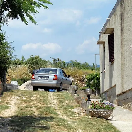5600b * Novi Vinodolski