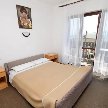 5600b Novi Vinodolski
